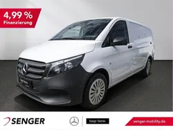 Weiß Gebraucht 2024 Mercedes Vito Van / Kleinbus | 36.236 € (Fairer Preis)