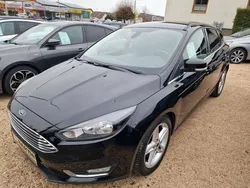Schwarz Gebraucht 2016 Ford Focus Titanium Limousine | 11.790 € (Etwas zu teuer)