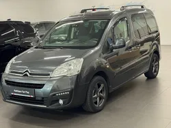 Gris shark Gebraucht 2017 Citroën Berlingo Shine Van / Kleinbus | 10.690 € (Fairer Preis)