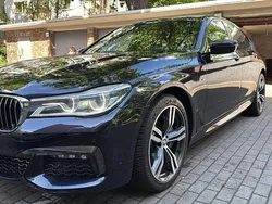Blau Gebraucht 2016 BMW 750 Comfort Edition Limousine | 24.999 € (Etwas zu teuer)
