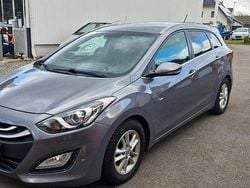 Schwarz Gebraucht 2014 Hyundai i30 Kombi | 3.590 € (Fairer Preis)
