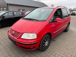 Rot Gebraucht 2004 VW Sharan Family Van / Kleinbus | 3.800 € (Fairer Preis)