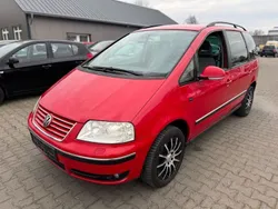 Rot Gebraucht 2004 VW Sharan Family Van / Kleinbus | 3.800 € (Fairer Preis)