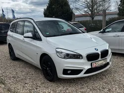 Weiß Gebraucht 2016 BMW 216 Gran Tourer Sport Line Van / Kleinbus | 12.399 € (Fairer Preis)