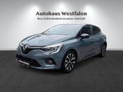 Grau Gebraucht 2021 Renault Clio V Business Limousine | 11.390 € (Guter Preis)