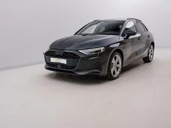Grau Neu 2025 Audi A3 Sportback e-tron Advanced Plus Limousine | 48.535 € (Teuer)