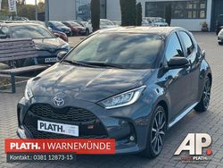 Grau Gebraucht 2025 Toyota Yaris Hybrid Sport Limousine | 31.490 € (Teuer)