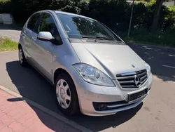 Silber Gebraucht 2011 Mercedes A180 Kleinwagen | 4.990 € (Etwas zu teuer)