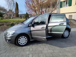 Grau Gebraucht 2009 Mercedes B170 Van / Kleinbus | 4.800 € (Etwas zu teuer)