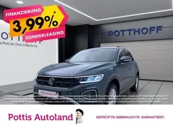 Blau Gebraucht 2024 VW T-Roc Life SUV | 22.977 € (Guter Preis)