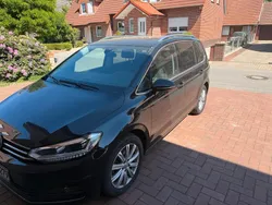 Schwarz Gebraucht 2021 VW Touran Van / Kleinbus | 28.799 € (Fairer Preis)