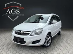 Weiß Gebraucht 2011 Opel Zafira Family Van / Kleinbus | 3.990 € (Guter Preis)