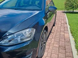 Grau Gebraucht 2016 VW Golf VII Allstar Kombi | 12.100 € (Fairer Preis)