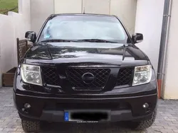 Schwarz Gebraucht 2008 Nissan Navara Abholung | 9.900 € (Teuer)