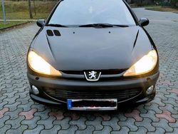 Schwarz Gebraucht 2002 Peugeot 206 Limousine | 920 € (Fairer Preis)
