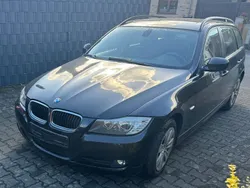 Schwarz Gebraucht 2009 BMW 318 Kombi | 3.699 € (Guter Preis)