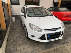 Weiß Gebraucht 2014 Ford Focus Kombi | 5.200 € (Guter Preis)