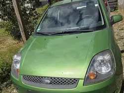 Grün Gebraucht 2007 Ford Fiesta Kleinwagen | 2.200 € (Fairer Preis)