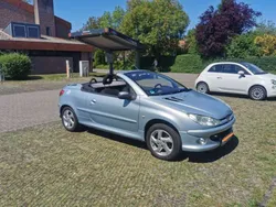 Grau Gebraucht 2003 Peugeot 206 CC Cabrio | 1.500 € (Guter Preis)