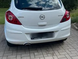 Weiß Gebraucht 2012 Opel Corsa Edition Kleinwagen | 1.800 € (Superpreis)