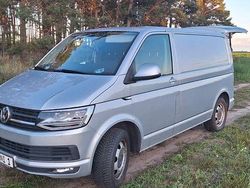 Silber Gebraucht 2017 VW Transporter Van | 13.999 €