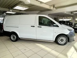Weiß Gebraucht 2016 Mercedes Vito Van / Kleinbus | 11.990 € (Fairer Preis)