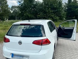 Weiß Gebraucht 2015 VW Golf VII Kleinwagen | 6.200 € (Fairer Preis)