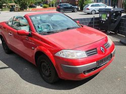 Rot Gebraucht 2005 Renault Mégane Cabriolet Cabrio | 1.850 € (Fairer Preis)