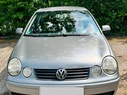 Grau Gebraucht 2003 VW Polo Cricket Kleinwagen | 1.100 € (Fairer Preis)