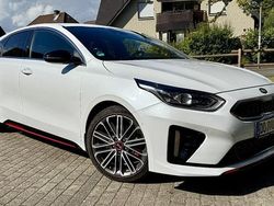 Weiß Gebraucht 2020 Kia ProCeed Kleinwagen | 23.750 € (Fairer Preis)