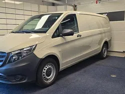 Grau Gebraucht 2019 Mercedes Vito Van / Kleinbus | 12.499 €