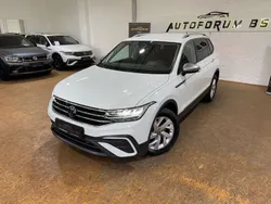 Weiß Gebraucht 2022 VW Tiguan Allspace Life SUV | 29.990 € (Guter Preis)