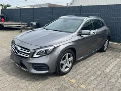 Grau Gebraucht 2019 Mercedes GLA200 AMG SUV | 22.499 €