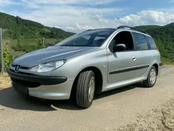 Grau Gebraucht 2003 Peugeot 206 Kombi | 1.150 € (Fairer Preis)