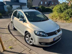 Silber Gebraucht 2009 VW Golf Plus Cross Comfortline Van / Kleinbus | 6.600 € (Fairer Preis)