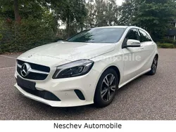 Weiß Gebraucht 2016 Mercedes A200 Urban Kombi | 13.450 € (Fairer Preis)
