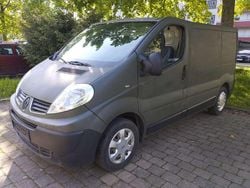 Grün Gebraucht 2014 Renault Trafic Van | 7.850 € (Fairer Preis)