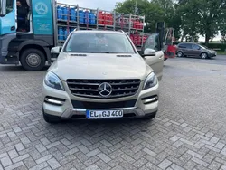 Gold Gebraucht 2012 Mercedes ML350 SUV | 17.500 € (Fairer Preis)
