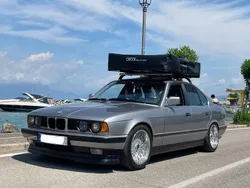 Grau Gebraucht 1988 BMW 525 Limousine | 15.000 €