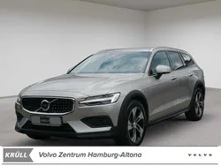 Gold Gebraucht 2022 Volvo V60 CC Plus Kombi | 34.450 € (Guter Preis)