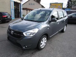 Grau Gebraucht 2018 Dacia Lodgy Essentiel Van / Kleinbus | 7.900 € (Fairer Preis)