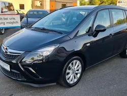 Schwarz Gebraucht 2013 Opel Zafira Tourer Edition Van / Kleinbus | 9.390 € (Etwas zu teuer)