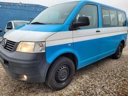 Blau Gebraucht 2009 VW Caravelle Van / Kleinbus | 7.999 € (Guter Preis)