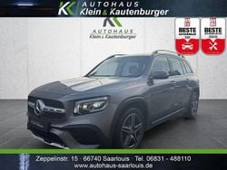 Grau Gebraucht 2020 Mercedes GLB200 AMG line SUV | 28.999 € (Fairer Preis)