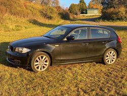 Schwarz Gebraucht 2011 BMW 116 Sport Line Kleinwagen | 3.600 € (Guter Preis)