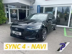 Schwarz(metallic) Gebraucht 2023 Ford Focus ST-Line Limousine | 22.990 € (Fairer Preis)