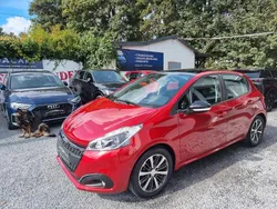 Rot Gebraucht 2017 Peugeot 208 Kleinwagen | 7.250 € (Guter Preis)