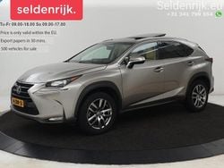 Grau Gebraucht 2015 Lexus NX300h Luxury Line SUV | 22.300 € (Fairer Preis)