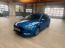 Blau Gebraucht 2024 Ford Focus ST-Line X Limousine | 28.990 €