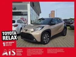 Juniper blue / night sky black Neu 2025 Toyota Aygo Kleinwagen | 18.390 €